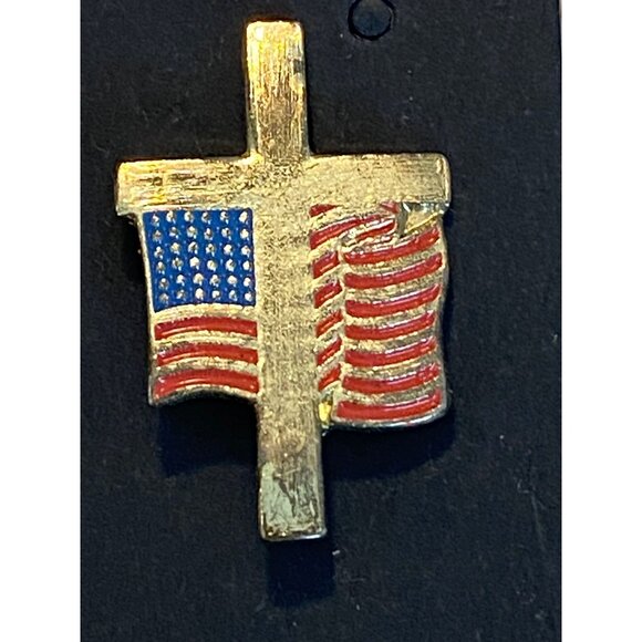 American Flag Cross Lapel Pin Gold Tone Patriotic Design - Picture 1 of 7